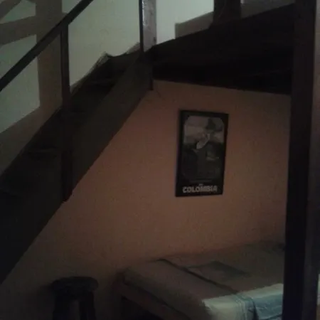 Casa Viena Hostal *